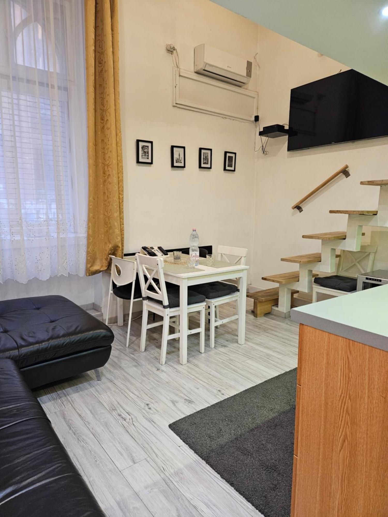 Walkway Apartment Deluxe — Photos 2